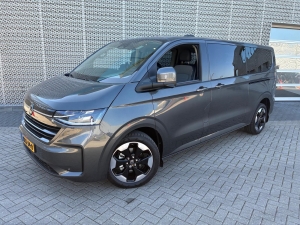 Volkswagen Transporter Caravelle 2.5 eHybrid Style