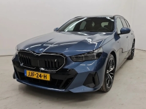 BMW i5 xDrive40 394 pk M Sport Pro Comfort Touring BMW i5 xDrive40 394 pk M Sport Pro Comfort Touring