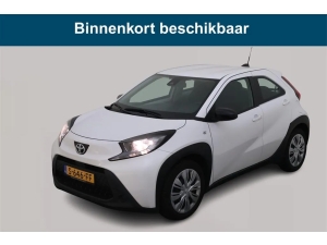 Toyota Aygo X 1.0 VVT-i 72 pk Play Toyota Aygo X 1.0 VVT-i 72 pk Play