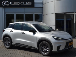 Lexus LBX 2WD Lexus LBX 2WD
