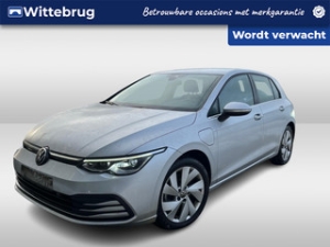 Volkswagen Golf 1.4 eHybrid Style