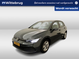 Volkswagen Golf 1.0 eTSI Life