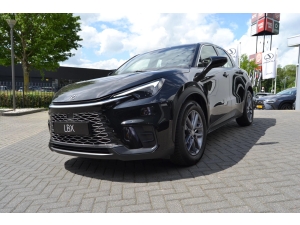 Lexus LBX 1.5 2WD Lexus LBX 1.5 2WD