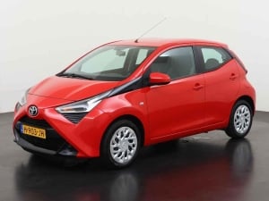 Toyota Aygo 1.0 VVT-i X-Play Toyota Aygo 1.0 VVT-i X-Play