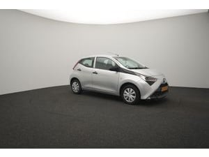 Toyota Aygo 1.0 VVT-i X-Fun Toyota Aygo 1.0 VVT-i X-Fun