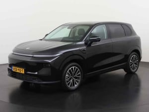 Leapmotor B10 Design Hybrid EV 18.8 kWh REEV Leapmotor B10 Design Hybrid EV 18.8 kWh REEV