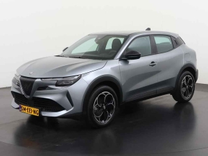 Alfa Romeo Junior Elettrica 54 kWh