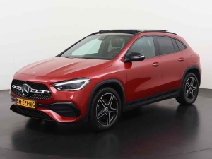 Mercedes-Benz GLA 250e AMG Night
