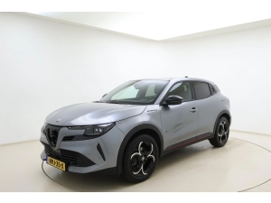 Alfa Romeo Junior 1.2 Turbo 145 pk Hybrid Ibrida Speciale