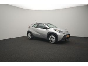 Toyota AYGO X 1.0 VVT-i Play