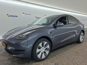 Tesla Model Y RWD 220 kW Tesla Model Y RWD 220 kW