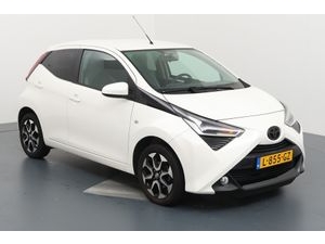 Toyota Aygo 1.0 VVT-i X-Joy Toyota Aygo 1.0 VVT-i X-Joy