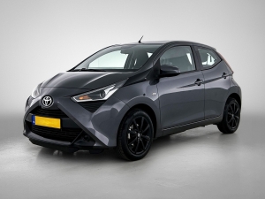 Toyota Aygo 1.0 VVT-i X-Play Toyota Aygo 1.0 VVT-i X-Play