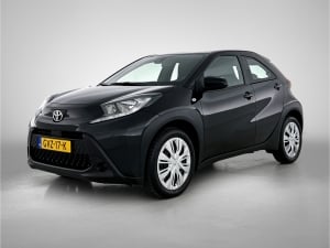 Toyota Aygo X 1.0 VVT-i S-CVT Play Toyota Aygo X 1.0 VVT-i S-CVT Play
