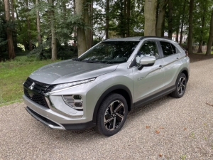 Mitsubishi Eclipse Cross 2.4 PHEV Intense Mitsubishi Eclipse Cross 2.4 PHEV Intense