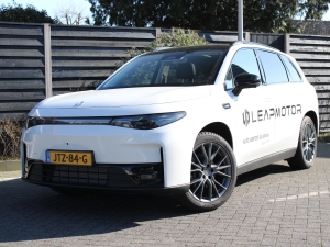 Leapmotor C10 REEV Design 28.4 kWh 215 pk Leapmotor C10 REEV Design 28.4 kWh 215 pk