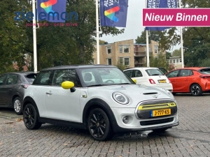 MINI Electric Cooper Essential 33 kWh