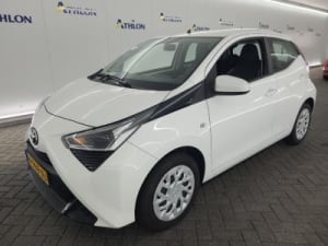Toyota AYGO 1.0 VVT-i x-play 53kW